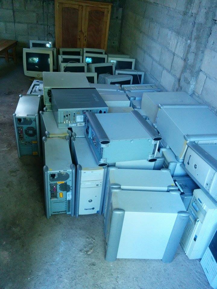 10245358_458065000993840_5920880387059451870_n